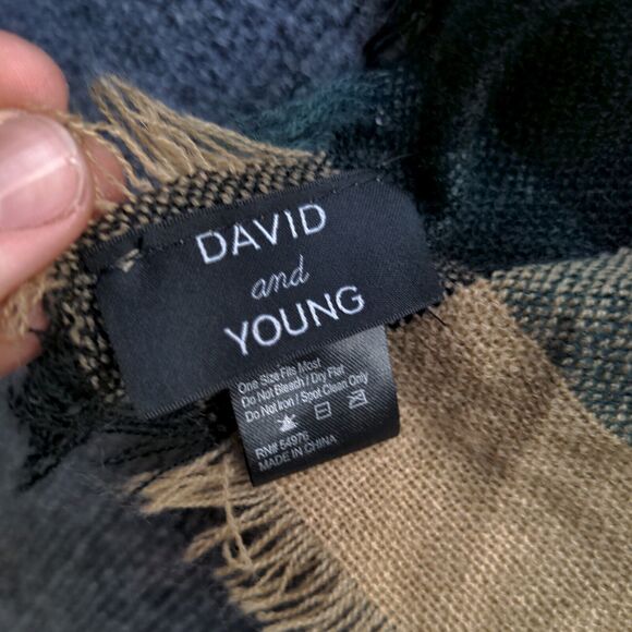 David & Young Women's Shawl Wrap Scarf Multicolor 100% Acrylic - Picture 3 of 11